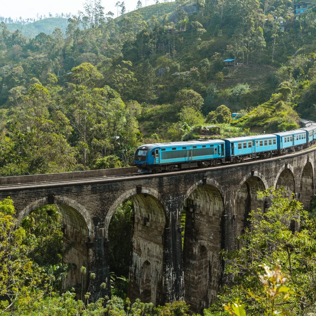 Nine Arch Bridgesri lankan tour sri lankan best travel agent 1